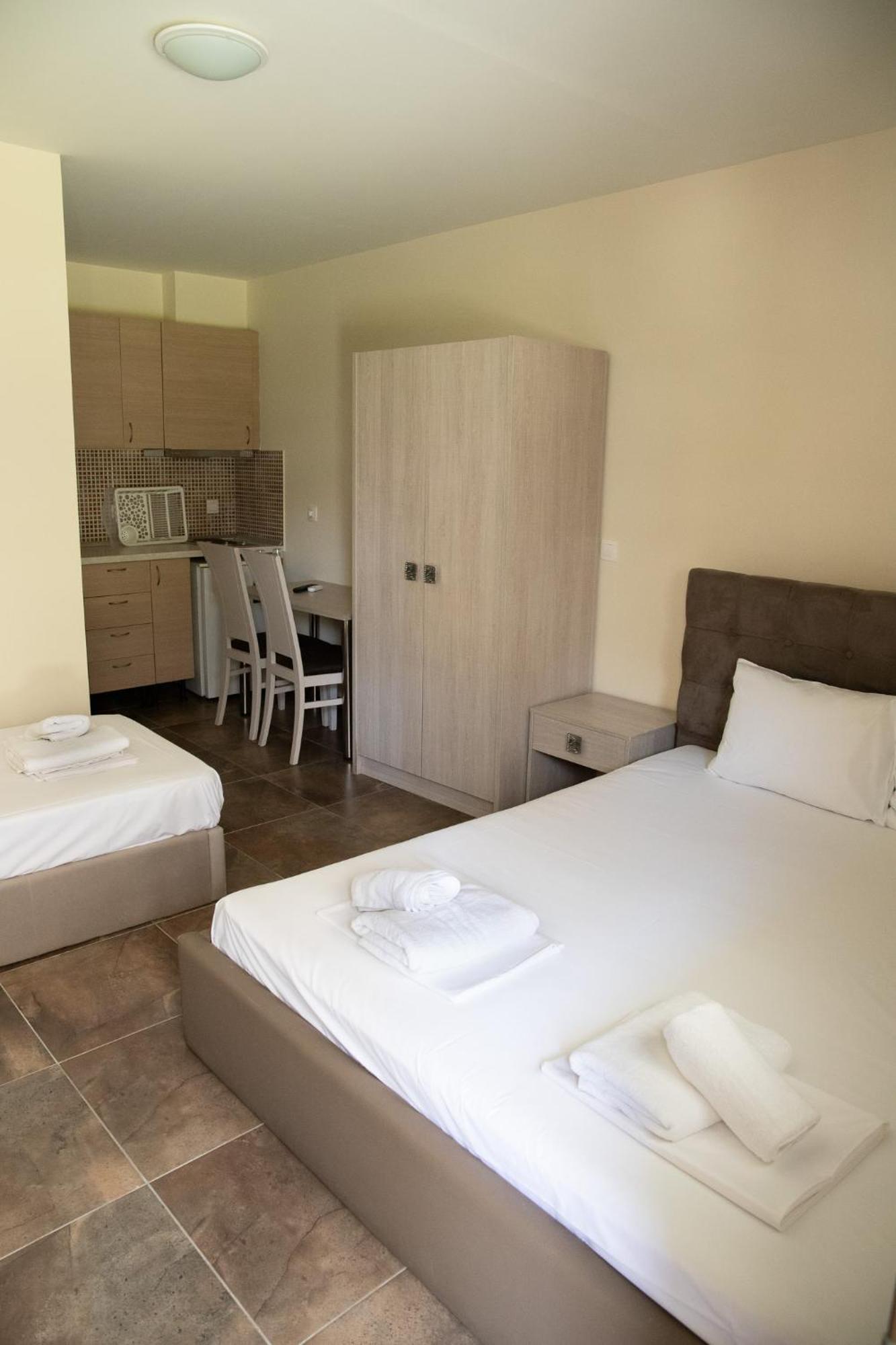 Sunset Inn Kriopijí Kültér fotó